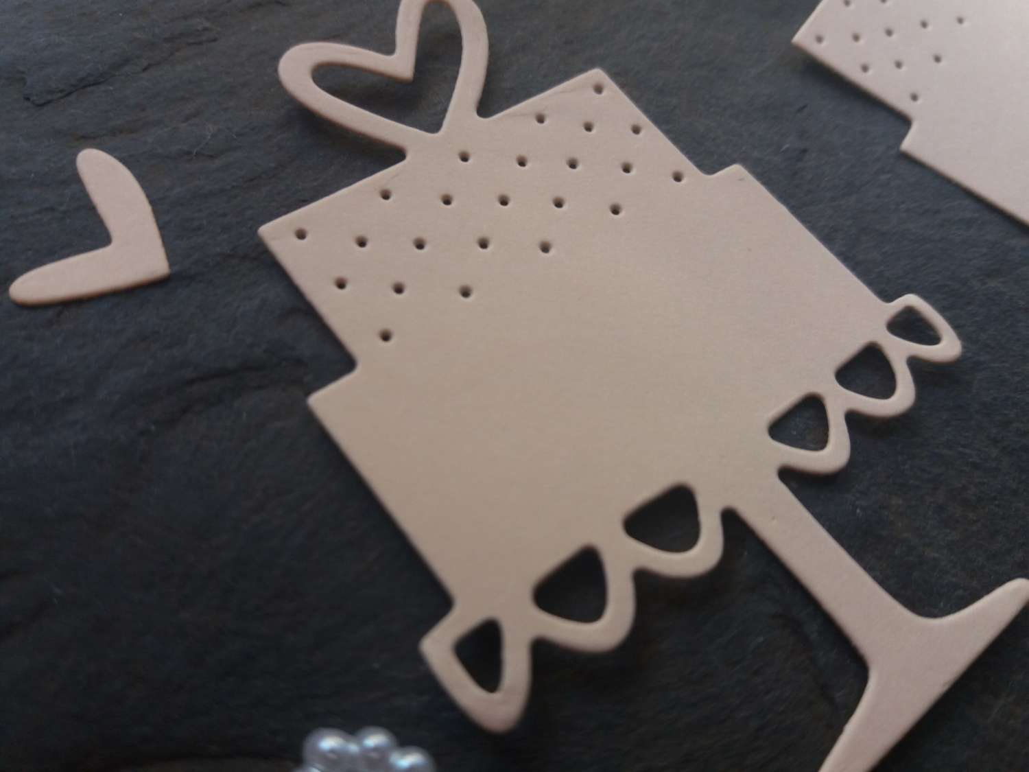Wedding Cake Card Craft x 5 Peach Die-cut Toppers Embellishments Wedding Cake Card Craft x 5 Peach Die-cut Toppers Embellishments